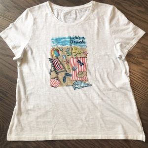 NWOT. Cute Beach Day T-shirt -LP
